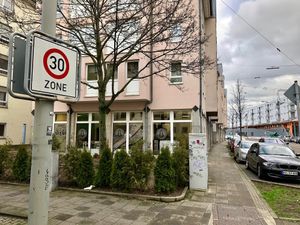 outside at Süsse Marie Veganerie in Karlsruhe