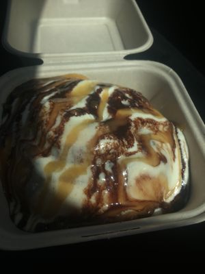 chocolate and caramel drizzle at Cinnaholic - Centennial in Las Vegas