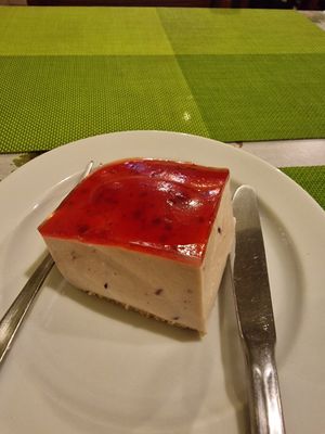 Berry cheesecake at Lisbon Vegan Restaurante in Lisbon