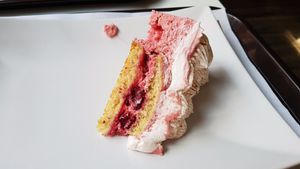 Strawberry and raspberry mousse cake at Veggie Corner in Toulouse