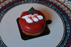 Monique at VG Pâtisserie in Paris