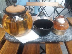 Baba and jasmin tea at VG Pâtisserie in Paris