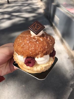 vanilla raspberry at VG Pâtisserie in Paris