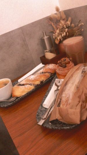 Pain swisse, cruffin, hot chocolate and a sandwich  at VG Pâtisserie in Paris