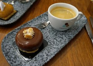 William at VG Pâtisserie in Paris