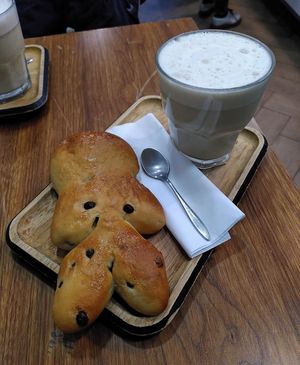 Mannele aux pépites de chocolat (available only early December) at VG Pâtisserie in Paris