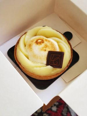 Tartelette citron - lavandre #Veganuary at VG Pâtisserie in Paris