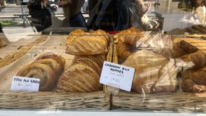   at VG Pâtisserie in Paris