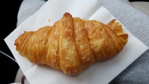 Vegan croissant at VG Pâtisserie in Paris