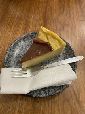 Flan  at VG Pâtisserie in Paris