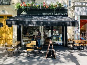 The charming cafe  at VG Pâtisserie in Paris