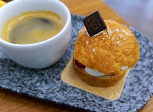 Tropézienne at VG Pâtisserie in Paris