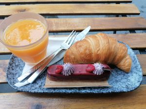  at VG Pâtisserie in Paris