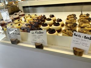The agony of choice    at VG Pâtisserie in Paris