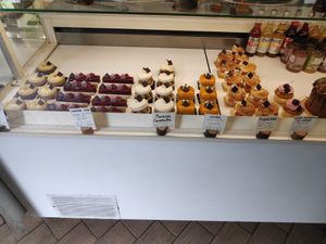  at VG Pâtisserie in Paris