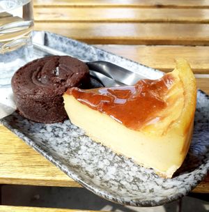  at VG Pâtisserie in Paris