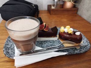  at VG Pâtisserie in Paris