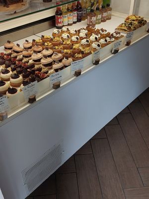  at VG Pâtisserie in Paris