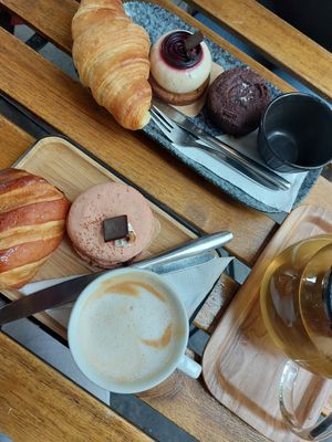  at VG Pâtisserie in Paris