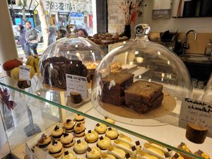 Du sans gluten at VG Pâtisserie in Paris