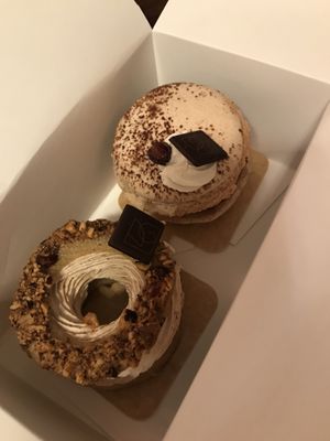 What we chose in the end, paris-Brest and a chocolate macaron  at VG Pâtisserie in Paris