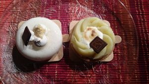 Scully à la noix de coco et tartelette au citron. at VG Pâtisserie in Paris