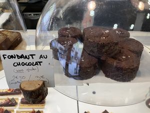   at VG Pâtisserie in Paris