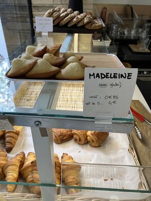   at VG Pâtisserie in Paris