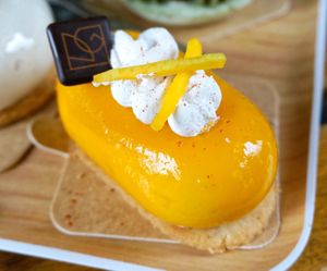 Mulder at VG Pâtisserie in Paris