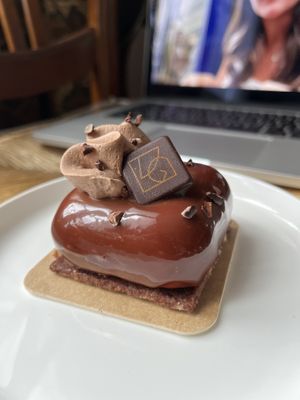   at VG Pâtisserie in Paris