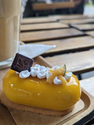  at VG Pâtisserie in Paris