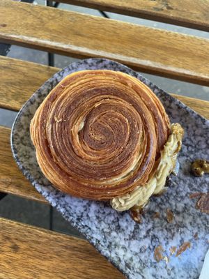 Pistachio NY roll  at VG Pâtisserie in Paris