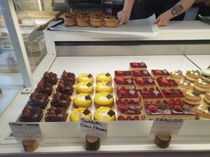 Display cabinet at VG Pâtisserie in Paris