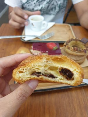 Pain au chocolat at VG Pâtisserie in Paris