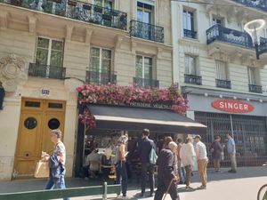 Exterior at VG Pâtisserie in Paris
