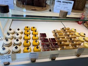  at VG Pâtisserie in Paris