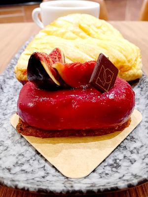  at VG Pâtisserie in Paris