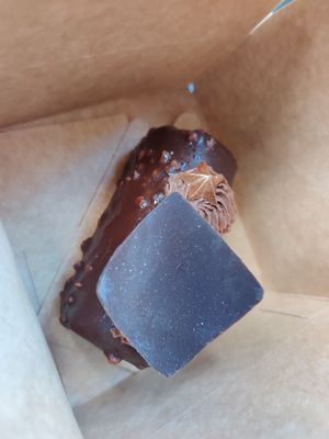 Albert at VG Pâtisserie in Paris