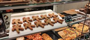 gingerbread at VG Pâtisserie in Paris