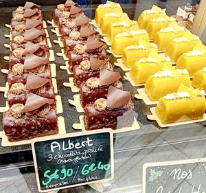  at VG Pâtisserie in Paris