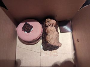  at VG Pâtisserie in Paris