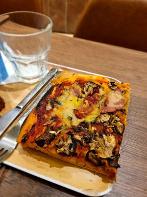  at VG Pâtisserie in Paris