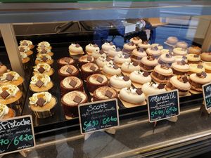  at VG Pâtisserie in Paris
