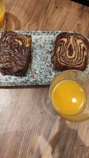 Cake marblé at VG Pâtisserie in Paris