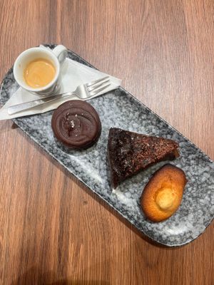  at VG Pâtisserie in Paris