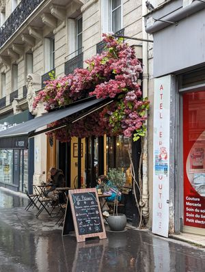 Outside at VG Pâtisserie in Paris