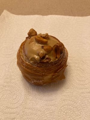 Peanut butter & custard croissant roll at VG Pâtisserie in Paris