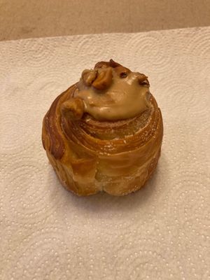 Peanut butter & custard croissant roll at VG Pâtisserie in Paris