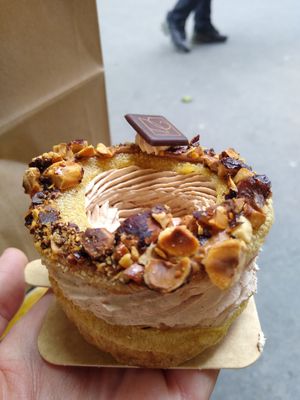 Pastry at VG Pâtisserie in Paris