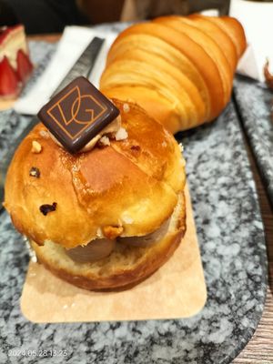  at VG Pâtisserie in Paris
